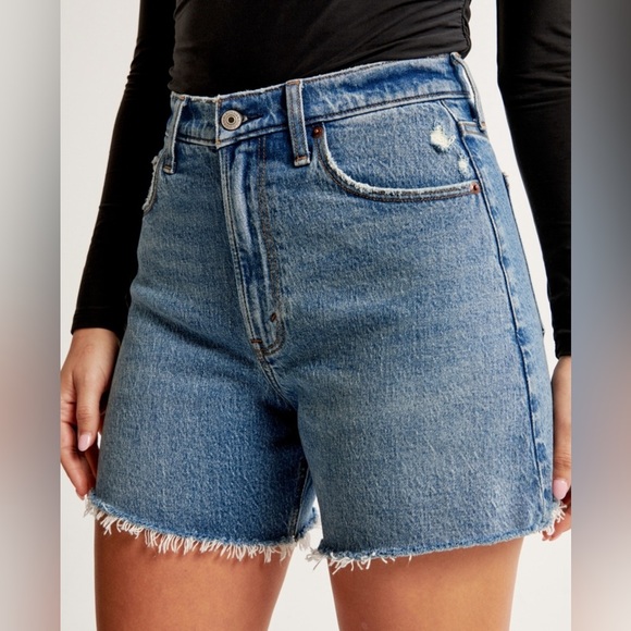 Abercrombie & Fitch Curve Love High Rise Dad Short 5 in - Picture 3 of 5